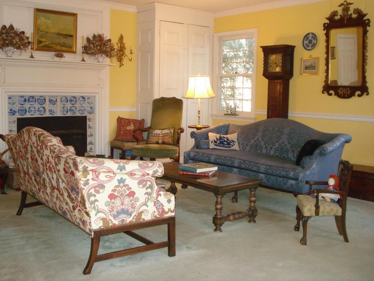 Newport House Bed & Breakfast Williamsburg Exterior photo